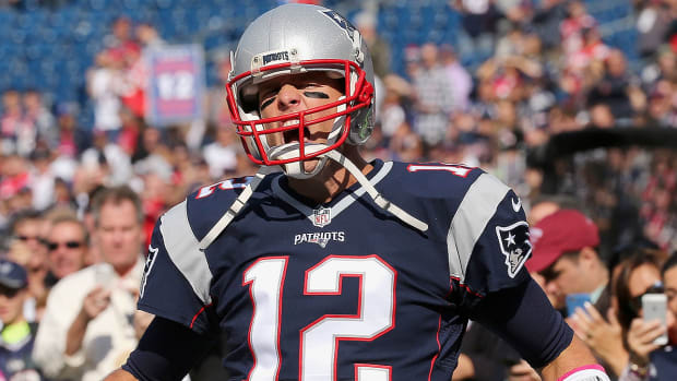 nfl-mvp-picks-race-tom-brady-ezekiel-elliott.jpg